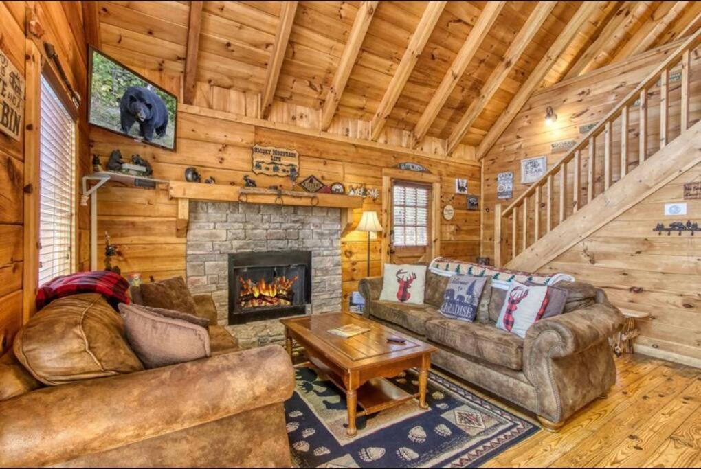 Lazy Bear Cabin Севьервилл Экстерьер фото