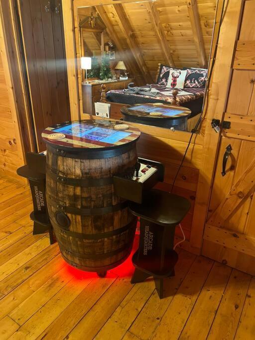 Lazy Bear Cabin Севьервилл Экстерьер фото